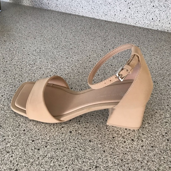 Blocked Heels - Picture 3 of 3